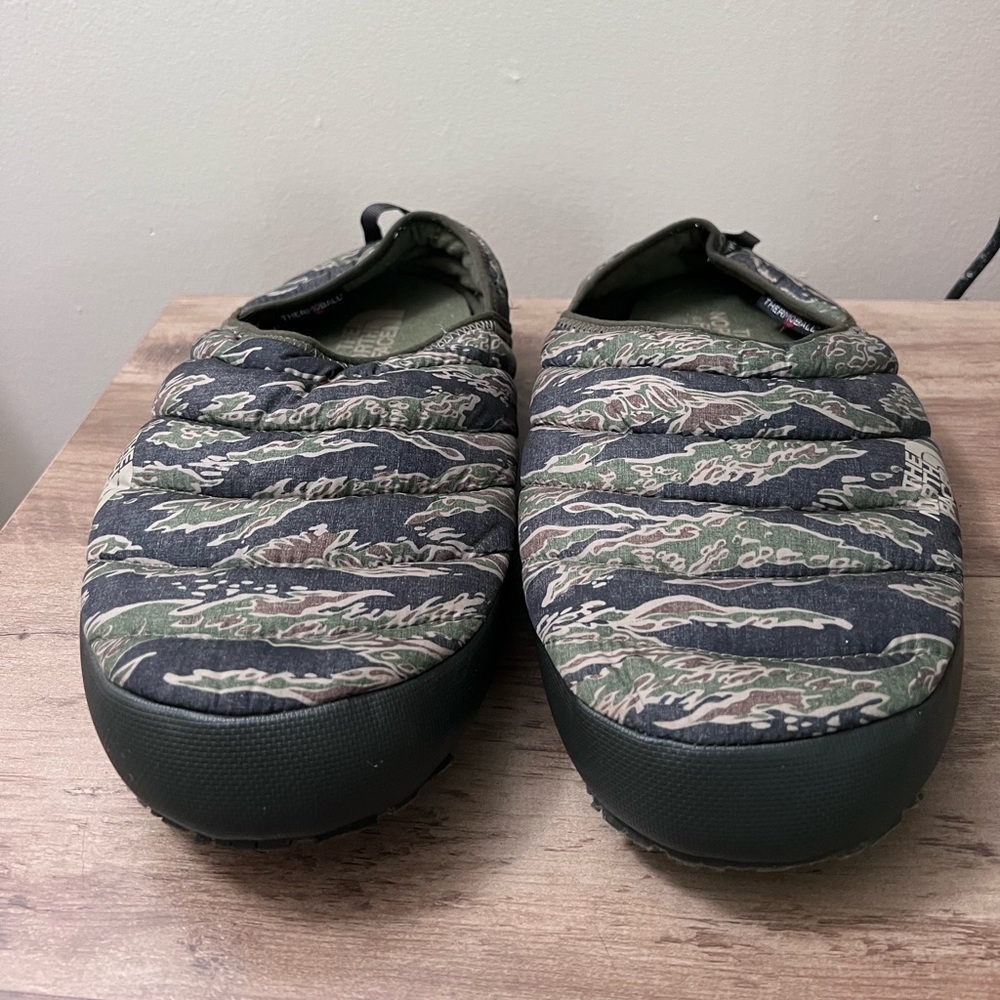 Men's Camouflage Slip-On Shoes